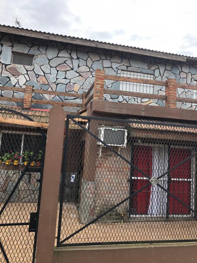 Luis'S House Ezeiza Airport Hotel Monte Grande Exterior photo