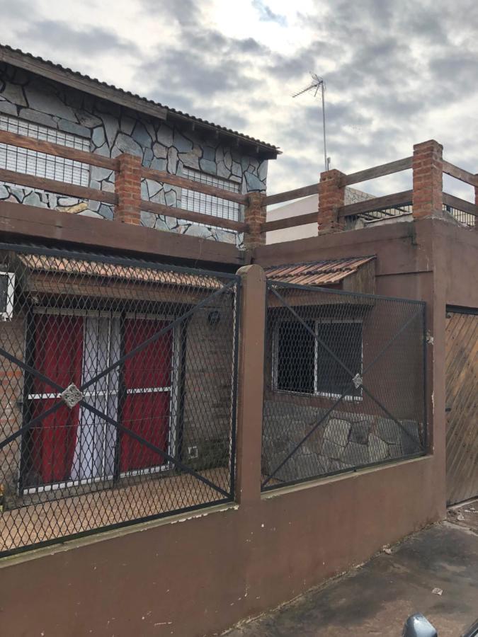 Luis'S House Ezeiza Airport Hotel Monte Grande Exterior photo